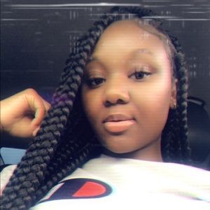 Meet your Posher, Danica